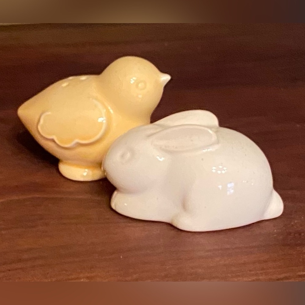 Hallmark Bunny and Chick Salt and Pepper Shakers
